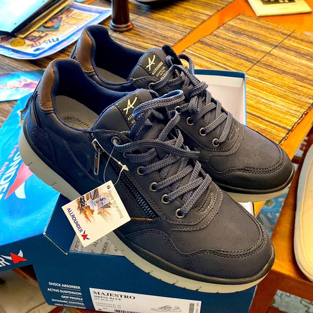NWT Mephisto Allrounder mens walking shoe